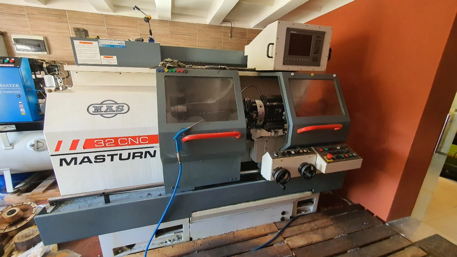 CNC soustruh Masturn MAS 32